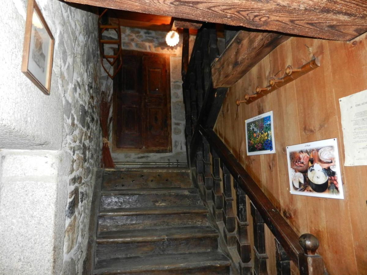 Auberge Paysanne Loubaresse  Екстериор снимка
